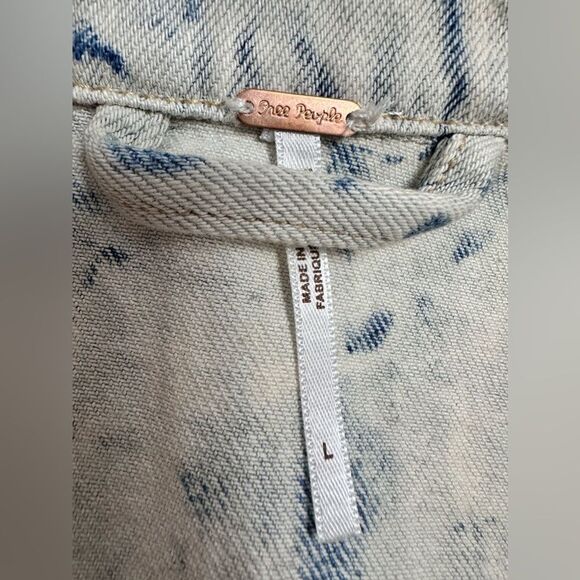 FREE PEOPLE Rumors Denim Jacket Size LARGE - Picture 15 of 16